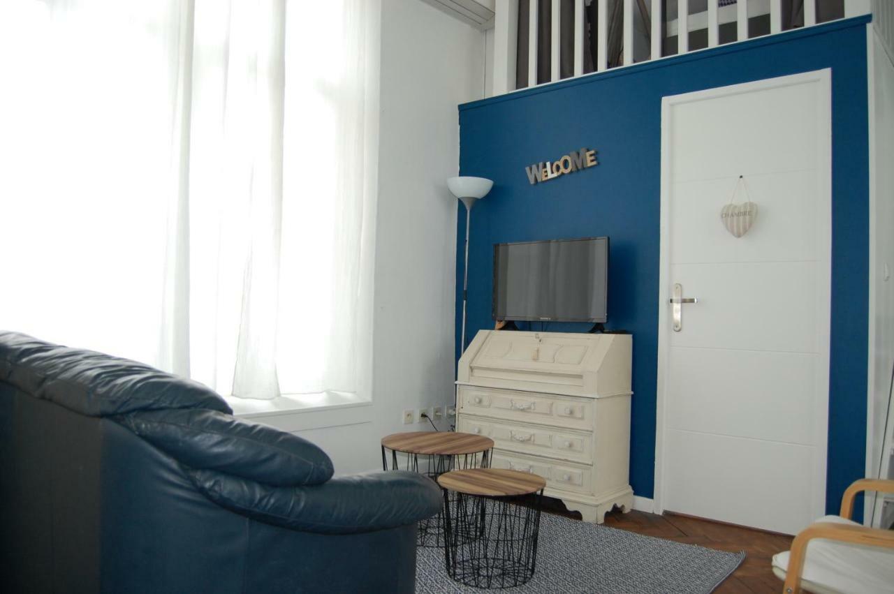 Le Comptoir Des Ecoliers Bed & Breakfast Gémozac Dış mekan fotoğraf